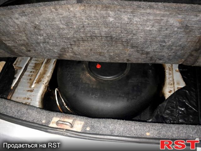 Сірий ВАЗ 2110, об'ємом двигуна 1.6 л та пробігом 210 тис. км за 2700 $, фото 2 на Automoto.ua