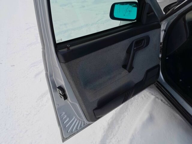 Серый ВАЗ 2110, объемом двигателя 1.6 л и пробегом 57 тыс. км за 3100 $, фото 5 на Automoto.ua