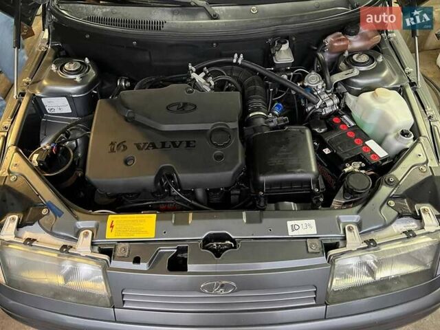 Серый ВАЗ 2110, объемом двигателя 1.6 л и пробегом 130 тыс. км за 3050 $, фото 19 на Automoto.ua
