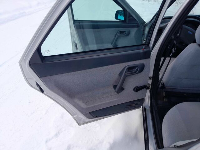 Серый ВАЗ 2110, объемом двигателя 1.6 л и пробегом 57 тыс. км за 3100 $, фото 8 на Automoto.ua