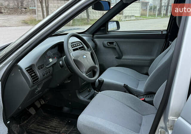 Серый ВАЗ 2110, объемом двигателя 1.6 л и пробегом 42 тыс. км за 3499 $, фото 13 на Automoto.ua