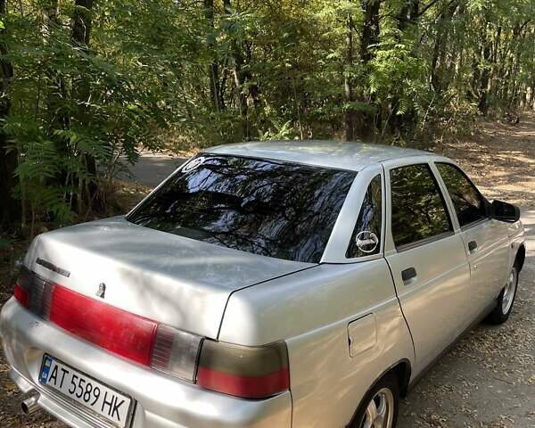 Серый ВАЗ 2110, объемом двигателя 1.6 л и пробегом 220 тыс. км за 2300 $, фото 1 на Automoto.ua