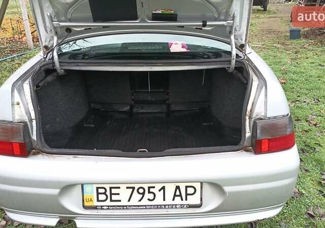 Серый ВАЗ 2110, объемом двигателя 1.6 л и пробегом 111 тыс. км за 2992 $, фото 16 на Automoto.ua