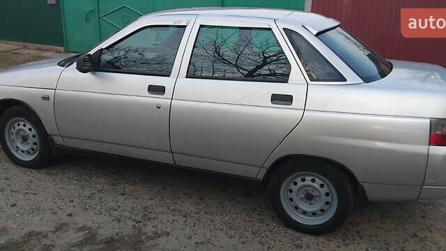 Серый ВАЗ 2110, объемом двигателя 1.6 л и пробегом 90 тыс. км за 3200 $, фото 25 на Automoto.ua
