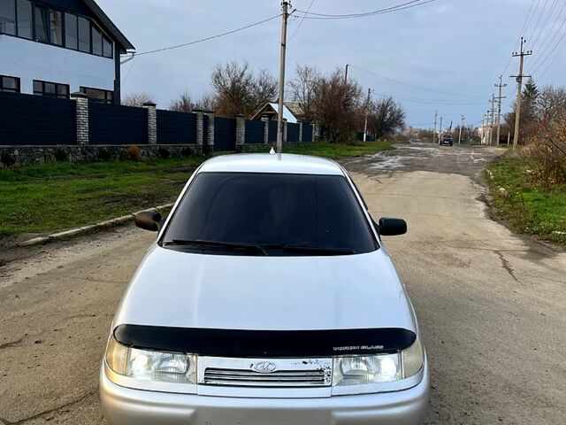 Серый ВАЗ 2110, объемом двигателя 1.6 л и пробегом 160 тыс. км за 2200 $, фото 2 на Automoto.ua