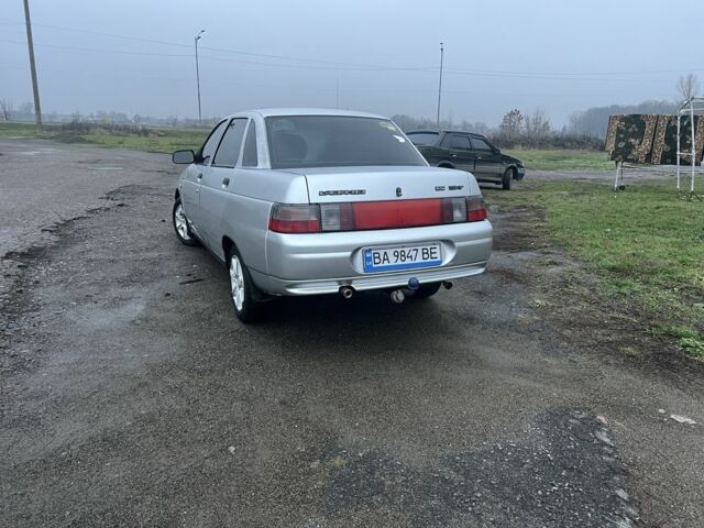 Серый ВАЗ 2110, объемом двигателя 1.6 л и пробегом 280 тыс. км за 1950 $, фото 3 на Automoto.ua