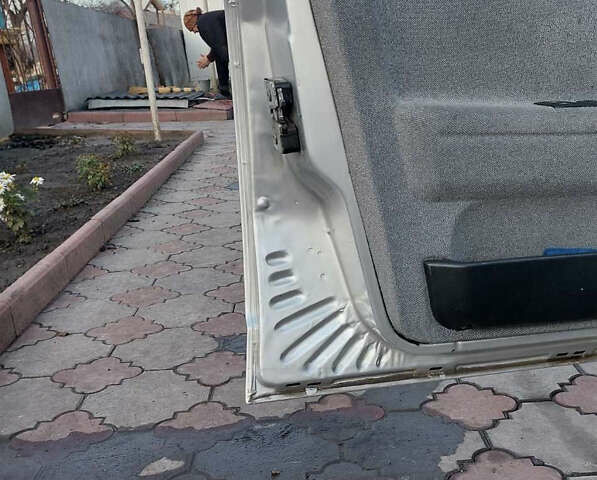 Серый ВАЗ 2110, объемом двигателя 1.6 л и пробегом 237 тыс. км за 2900 $, фото 6 на Automoto.ua