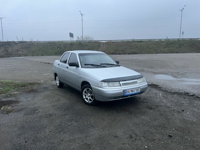 Серый ВАЗ 2110, объемом двигателя 1.6 л и пробегом 280 тыс. км за 1950 $, фото 1 на Automoto.ua