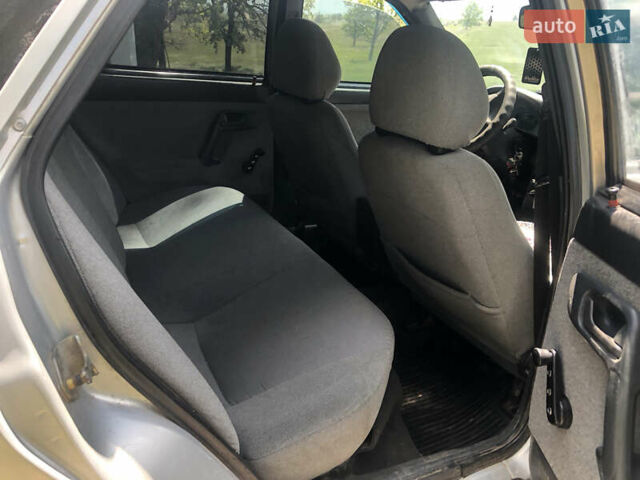 Сірий ВАЗ 2110, об'ємом двигуна 1.6 л та пробігом 220 тис. км за 2150 $, фото 9 на Automoto.ua