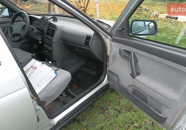 Серый ВАЗ 2110, объемом двигателя 1.6 л и пробегом 111 тыс. км за 2992 $, фото 9 на Automoto.ua