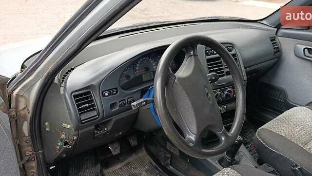 Серый ВАЗ 2110, объемом двигателя 1.6 л и пробегом 150 тыс. км за 1200 $, фото 6 на Automoto.ua