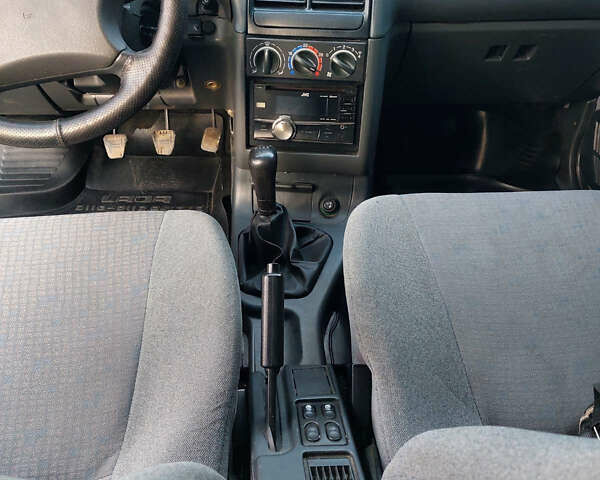 Серый ВАЗ 2110, объемом двигателя 1.6 л и пробегом 237 тыс. км за 2900 $, фото 2 на Automoto.ua