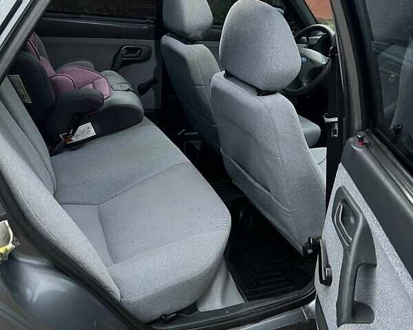 Сірий ВАЗ 2110, об'ємом двигуна 1.6 л та пробігом 134 тис. км за 2950 $, фото 21 на Automoto.ua