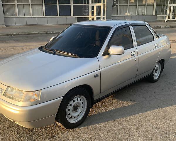 Серый ВАЗ 2110, объемом двигателя 1.6 л и пробегом 205 тыс. км за 2700 $, фото 2 на Automoto.ua