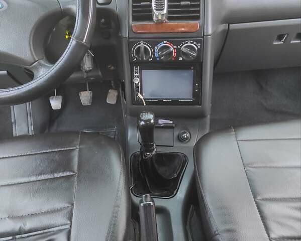 Серый ВАЗ 2110, объемом двигателя 1.6 л и пробегом 159 тыс. км за 2000 $, фото 11 на Automoto.ua