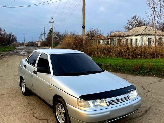 Серый ВАЗ 2110, объемом двигателя 1.6 л и пробегом 160 тыс. км за 2200 $, фото 1 на Automoto.ua