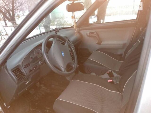 Сірий ВАЗ 2110, об'ємом двигуна 1.6 л та пробігом 69 тис. км за 3000 $, фото 3 на Automoto.ua