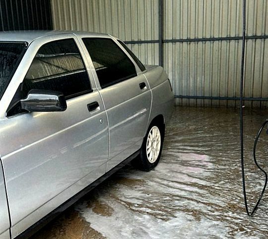 Серый ВАЗ 2110, объемом двигателя 1.6 л и пробегом 198 тыс. км за 2500 $, фото 2 на Automoto.ua