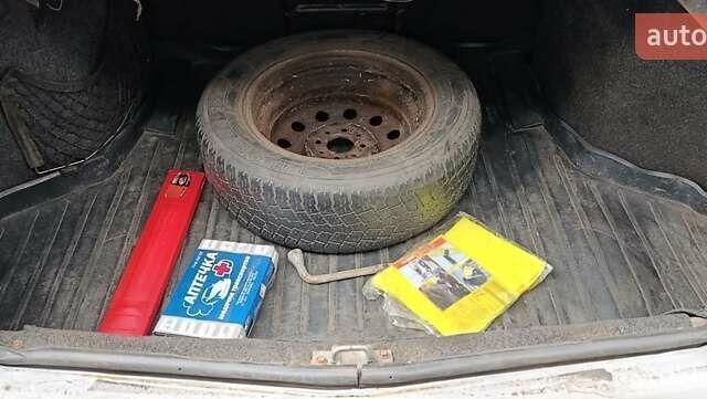 Серый ВАЗ 2110, объемом двигателя 1.6 л и пробегом 150 тыс. км за 1200 $, фото 5 на Automoto.ua