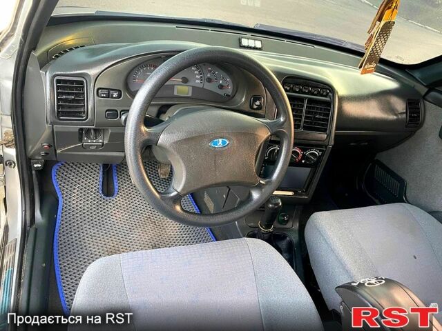 Серый ВАЗ 2110, объемом двигателя 1.6 л и пробегом 160 тыс. км за 2200 $, фото 9 на Automoto.ua