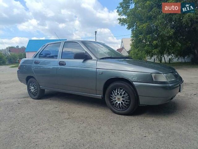 Серый ВАЗ 2110, объемом двигателя 1.6 л и пробегом 208 тыс. км за 3300 $, фото 3 на Automoto.ua