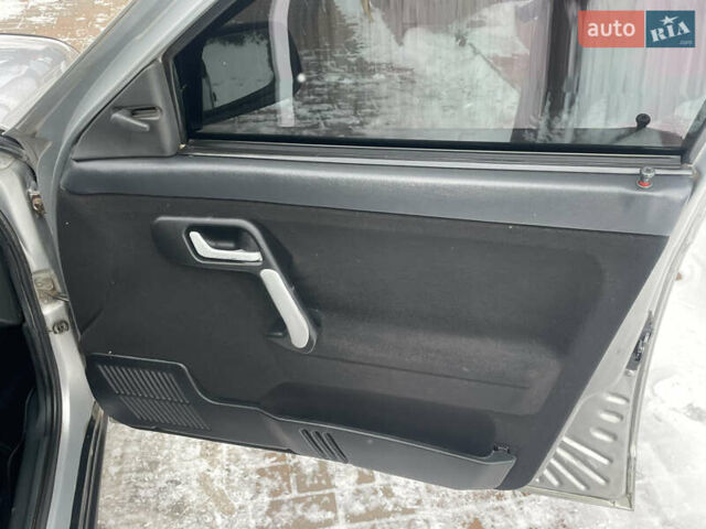 Серый ВАЗ 2110, объемом двигателя 1.6 л и пробегом 206 тыс. км за 2200 $, фото 11 на Automoto.ua