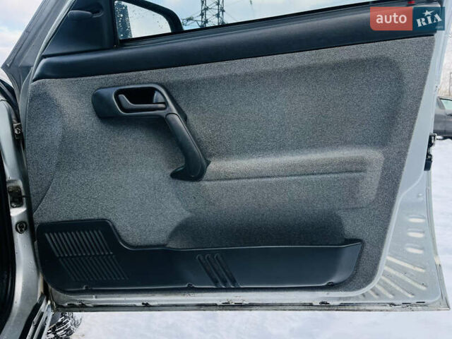 Серый ВАЗ 2110, объемом двигателя 1.6 л и пробегом 180 тыс. км за 3200 $, фото 19 на Automoto.ua