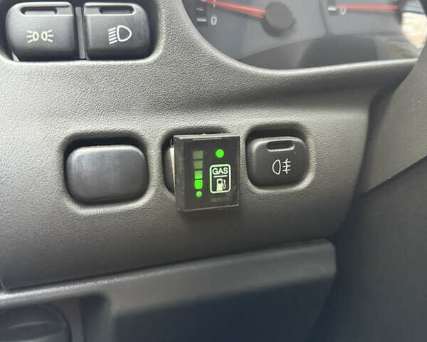 Сірий ВАЗ 2110, об'ємом двигуна 1.6 л та пробігом 190 тис. км за 2650 $, фото 25 на Automoto.ua