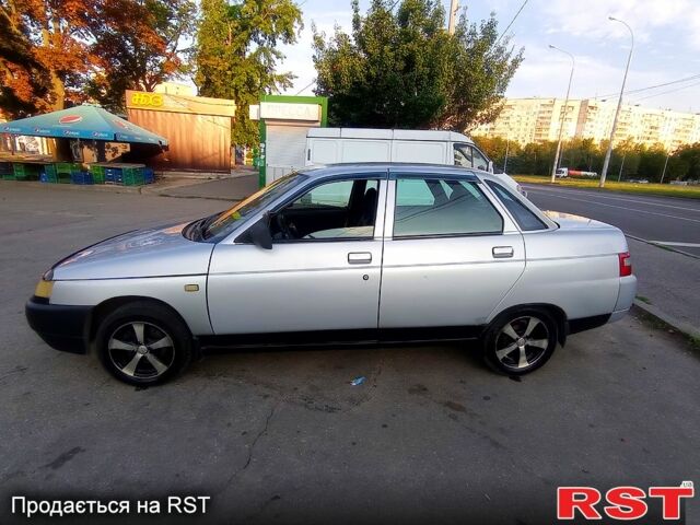 Серый ВАЗ 2110, объемом двигателя 1.6 л и пробегом 460 тыс. км за 1700 $, фото 3 на Automoto.ua