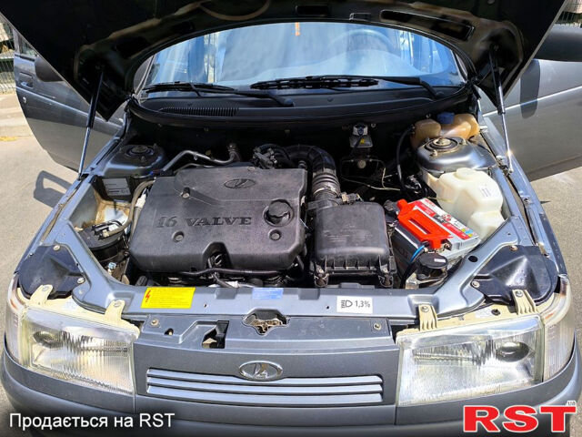Серый ВАЗ 2110, объемом двигателя 1.6 л и пробегом 33 тыс. км за 3500 $, фото 3 на Automoto.ua