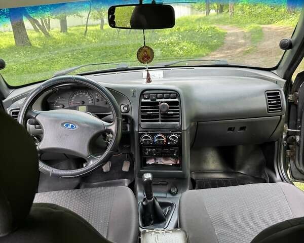 Серый ВАЗ 2110, объемом двигателя 1.6 л и пробегом 129 тыс. км за 1900 $, фото 5 на Automoto.ua