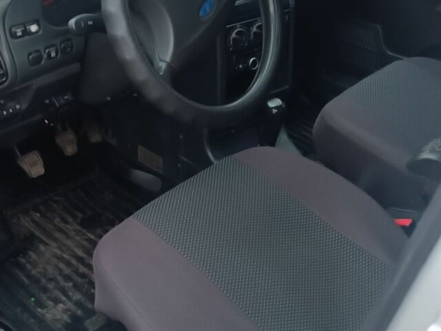 Серый ВАЗ 2110, объемом двигателя 1.6 л и пробегом 220 тыс. км за 2600 $, фото 3 на Automoto.ua