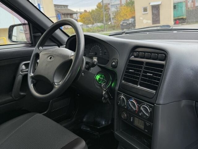 Сірий ВАЗ 2110, об'ємом двигуна 1.6 л та пробігом 190 тис. км за 2650 $, фото 16 на Automoto.ua