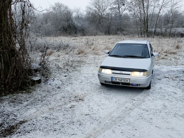 Серый ВАЗ 2110, объемом двигателя 1.6 л и пробегом 70 тыс. км за 2300 $, фото 3 на Automoto.ua