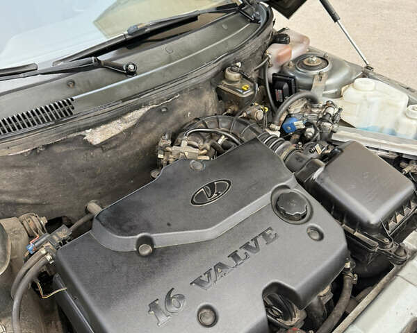 Сірий ВАЗ 2110, об'ємом двигуна 1.6 л та пробігом 190 тис. км за 2650 $, фото 17 на Automoto.ua