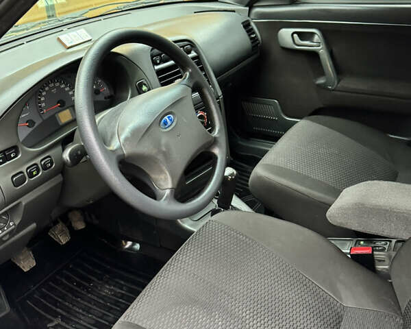 Серый ВАЗ 2110, объемом двигателя 1.6 л и пробегом 160 тыс. км за 2500 $, фото 6 на Automoto.ua