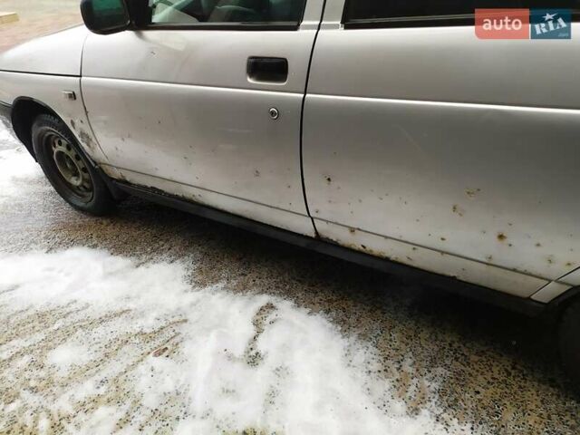 Серый ВАЗ 2110, объемом двигателя 1.6 л и пробегом 440 тыс. км за 1300 $, фото 4 на Automoto.ua