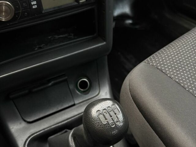 Сірий ВАЗ 2110, об'ємом двигуна 1.6 л та пробігом 190 тис. км за 2650 $, фото 20 на Automoto.ua