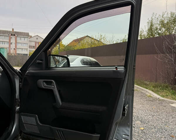 Сірий ВАЗ 2110, об'ємом двигуна 1.6 л та пробігом 190 тис. км за 2650 $, фото 35 на Automoto.ua