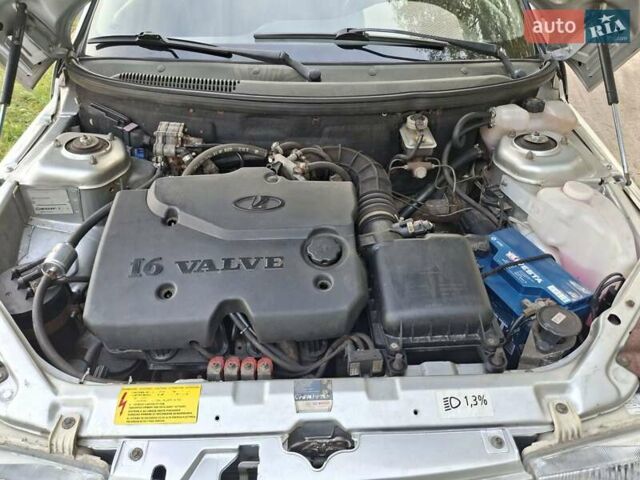 Серый ВАЗ 2110, объемом двигателя 1.6 л и пробегом 82 тыс. км за 2800 $, фото 9 на Automoto.ua