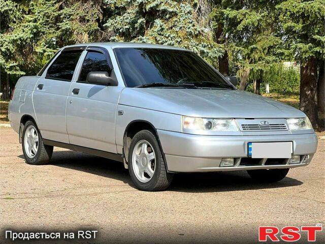 Серый ВАЗ 2110, объемом двигателя 16 л и пробегом 60 тыс. км за 4200 $, фото 3 на Automoto.ua