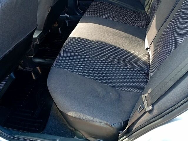 Сірий ВАЗ 2110, об'ємом двигуна 1.6 л та пробігом 100 тис. км за 3350 $, фото 11 на Automoto.ua