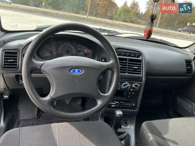 Сірий ВАЗ 2110, об'ємом двигуна 1.6 л та пробігом 141 тис. км за 2800 $, фото 15 на Automoto.ua