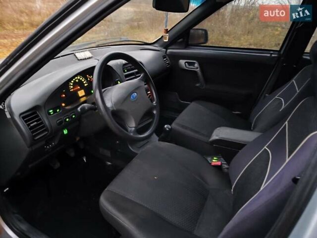 Серый ВАЗ 2110, объемом двигателя 1.6 л и пробегом 192 тыс. км за 2350 $, фото 9 на Automoto.ua