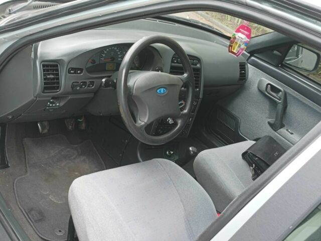 Сірий ВАЗ 2110, об'ємом двигуна 1.6 л та пробігом 200 тис. км за 2650 $, фото 10 на Automoto.ua