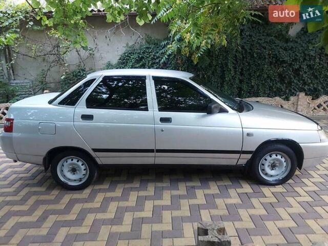 Сірий ВАЗ 2110, об'ємом двигуна 1.6 л та пробігом 188 тис. км за 2450 $, фото 12 на Automoto.ua