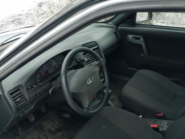 Серый ВАЗ 2110, объемом двигателя 1.6 л и пробегом 70 тыс. км за 2300 $, фото 4 на Automoto.ua