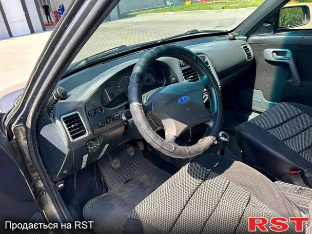 Серый ВАЗ 2110, объемом двигателя 1.6 л и пробегом 67 тыс. км за 3000 $, фото 4 на Automoto.ua