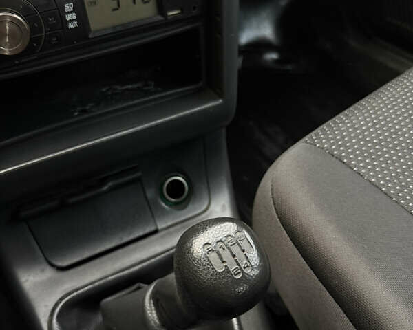 Сірий ВАЗ 2110, об'ємом двигуна 1.6 л та пробігом 190 тис. км за 2650 $, фото 27 на Automoto.ua