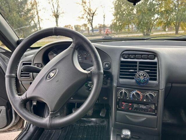 Сірий ВАЗ 2110, об'ємом двигуна 1.6 л та пробігом 87 тис. км за 3000 $, фото 7 на Automoto.ua